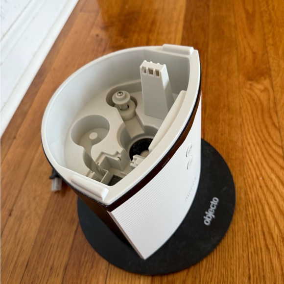 Objecto Mood H9 Tower Hybrid Humidifier
Model HM-54 (White) - Picture 10 of 13